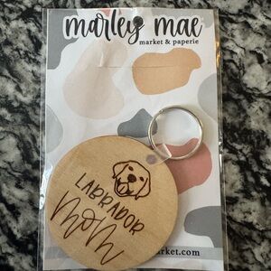 Labrador Mom Wooden Keychain